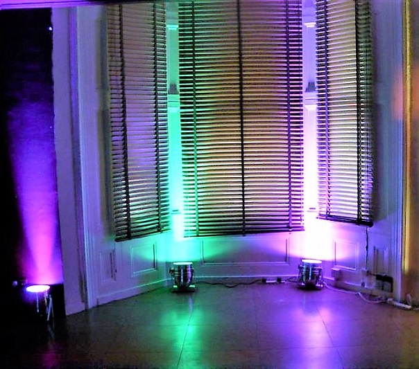 AMBIENT LIGHTING - PARCANS WITH COLOUR GELS PIC 1